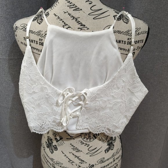 Lulu's crop top white lace lined lace up back small festival - Picture 1 of 3
